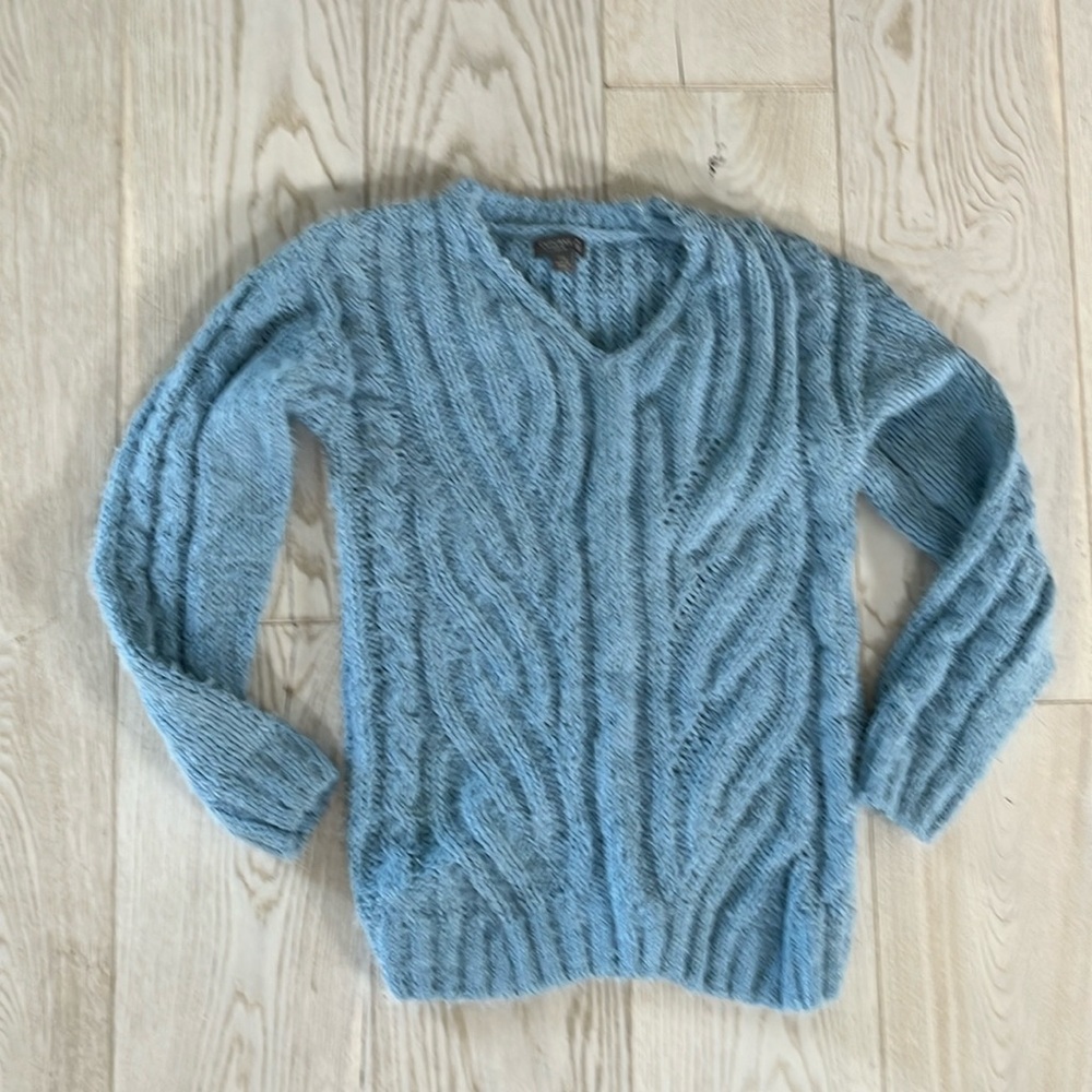 Cupcake girls size 14 cozy cable knit sweater.